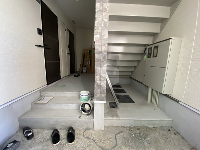 フジパレス俊徳道ウエストのロビー