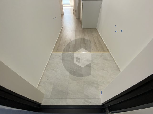 フジパレス俊徳道ウエストの玄関