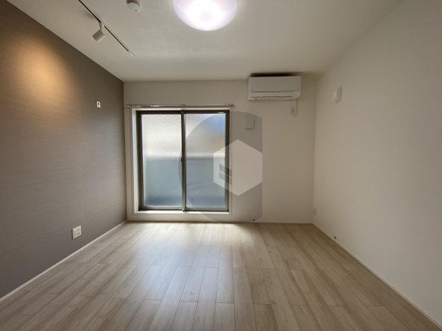 フジパレス俊徳道ウエストの洋室