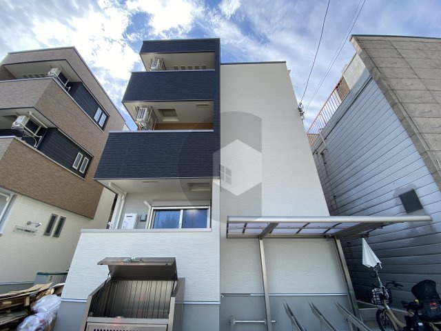 フジパレス俊徳道ウエストの外観