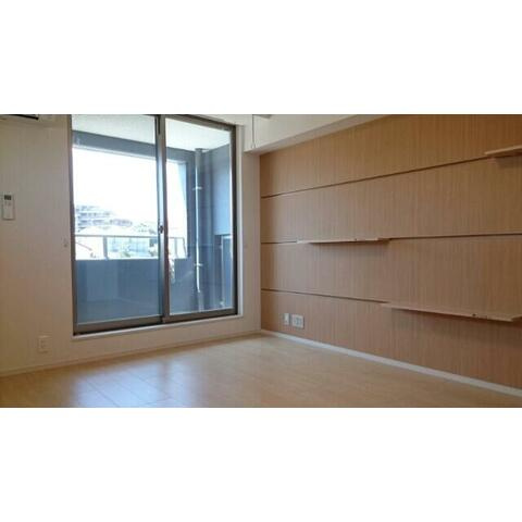 コート・ルージュ片倉の居間・リビング