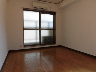 【居間・リビング】 | アーバンハイツ佐藤 | 明るくキレイなお部屋です