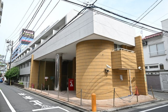 豊島区池袋本町２丁目のアパートの外観