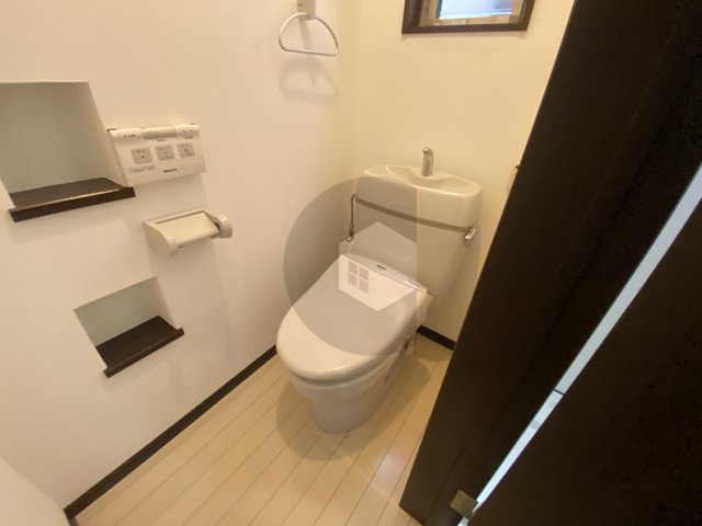角田 貸家のトイレ