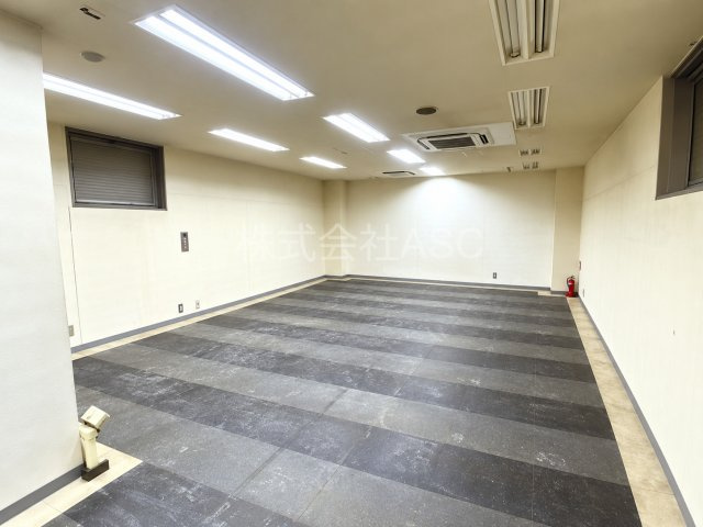 Ｙｏｎｅｚａｗａ船場ビルの内装