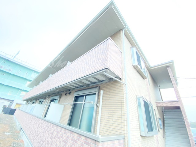 横浜市栄区桂町のアパートの外観