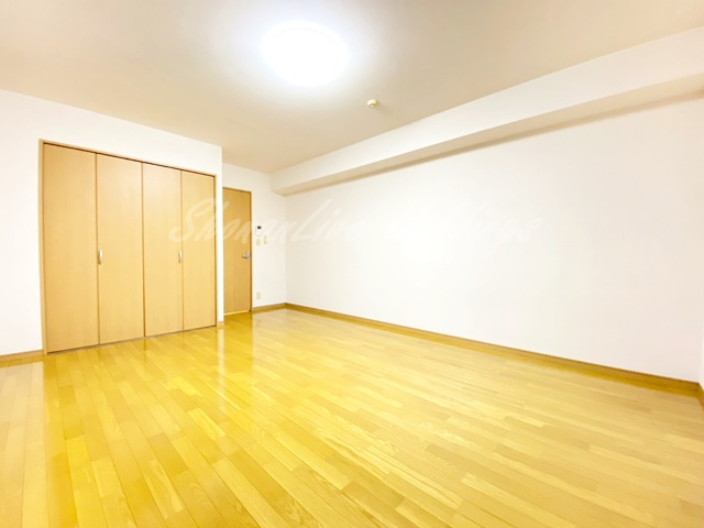 横浜市栄区桂町のアパートの寝室