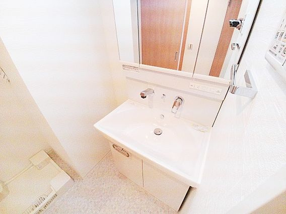 LAFFICE住吉本町（ラフィーチェスミヨシホンマチ）の洗面所