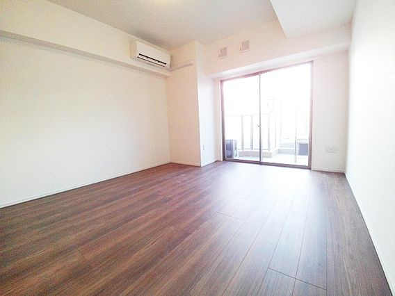 LAFFICE住吉本町（ラフィーチェスミヨシホンマチ）の居間・リビング