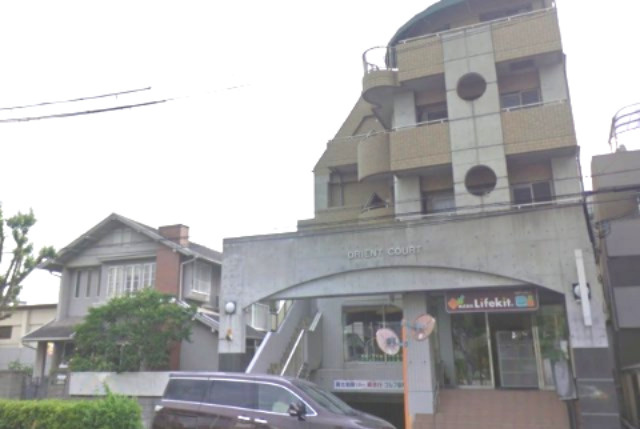 オリエントコートの外観