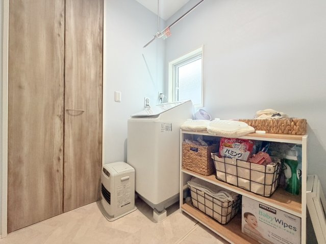 【築浅オール電化！】タマホーム注文♪那珂市菅谷中古住宅のランドリースペース