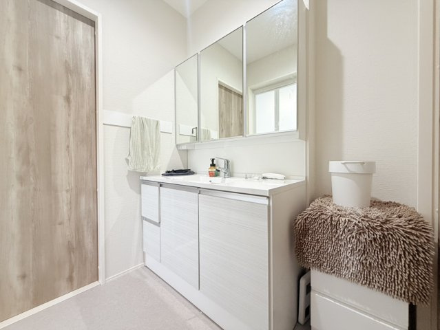 【築浅オール電化！】タマホーム注文♪那珂市菅谷中古住宅の独立洗面台