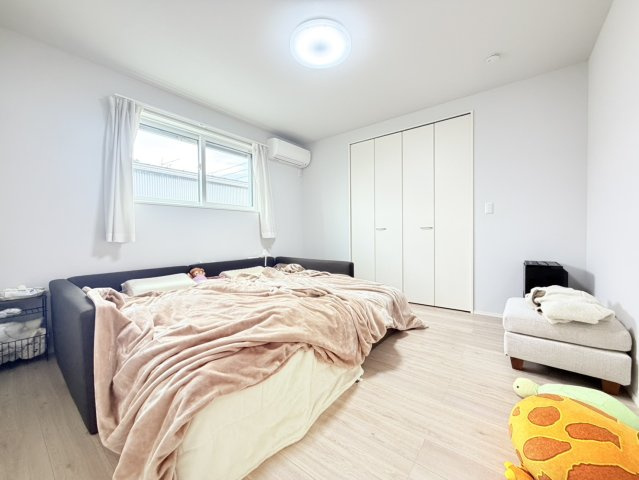 【築浅オール電化！】タマホーム注文♪那珂市菅谷中古住宅の洋室