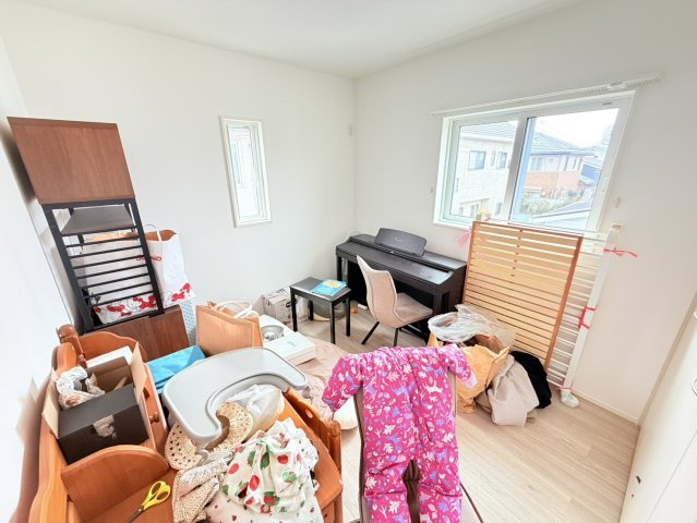 【築浅オール電化！】タマホーム注文♪那珂市菅谷中古住宅の洋室