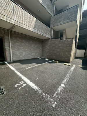 【駐車場】 | カーサラフィーネ