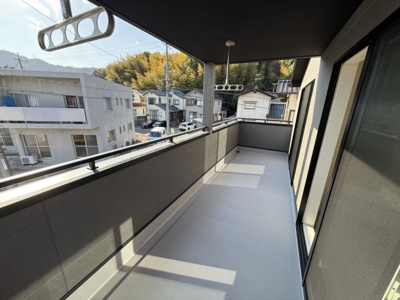 【バルコニー】 | セルリアンステージ岩国市平田三丁目