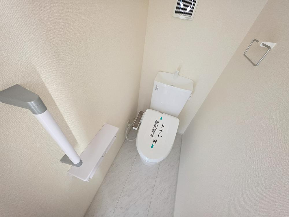 【Livele Garden.S】国分寺北町のトイレ|洗浄機能付き便座を標準装備。
