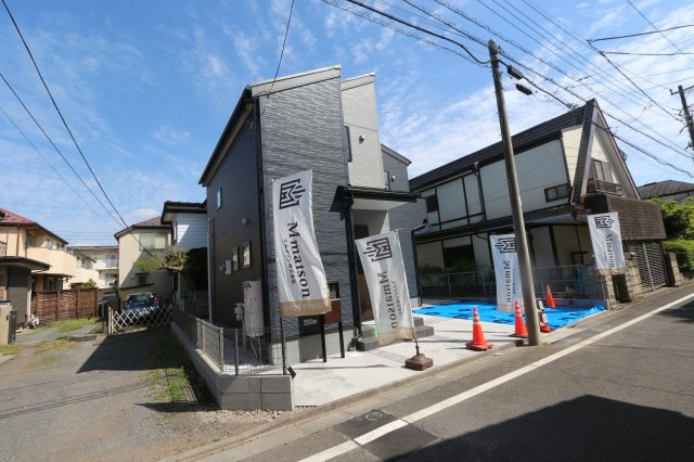 【Livele Garden.S】国分寺北町の外観|長期優良住宅認定の物件♪※長期優良住宅とは、「長く良好な状態で住み続けるための措置を講じた性能の高い住宅」を指し、「長期優良住宅の普及の促進に関する法律」に基づき認定された住宅です。