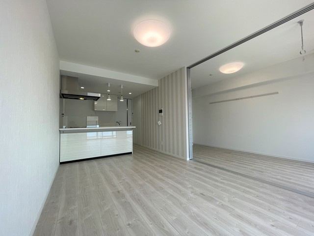 パルメゾン長町の居間・リビング|同間取り、別号室写真です。