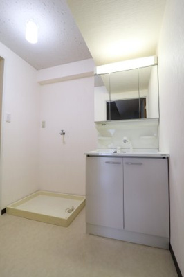 【洗面所】 | サンハート南茨木