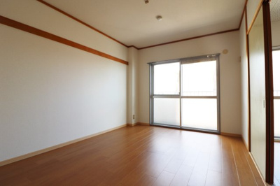 【洋室】 | プリベイル田中