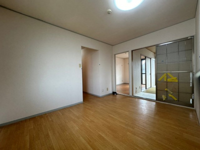 【洋室】 | サンソレイユ1