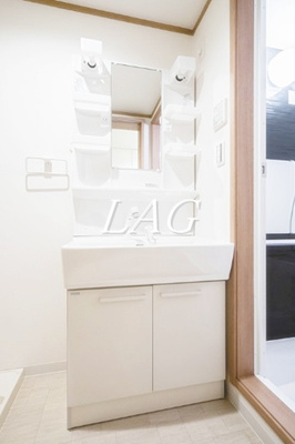 【洗面所】 | ラントヴィル幕張町 | 洗面台です。