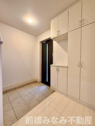 【中古戸建】前橋市堀越町　４LDKの玄関|きれいな玄関です