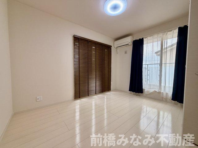 【中古戸建】前橋市堀越町　４LDKの洋室|明るい洋室です