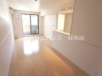 【居間・リビング】 | アメージングガーデン | ゆったり過ごせるリビングです