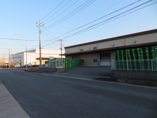 加須市大桑２丁目の倉庫の周辺