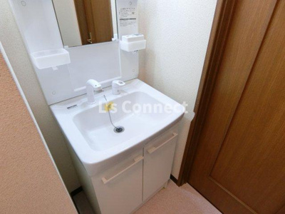 【洗面所】 | 八乙女庵 | 朝の支度もスムーズな独立洗面台。