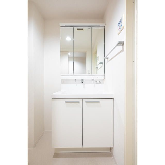 コンフォリア墨田立花の洗面所