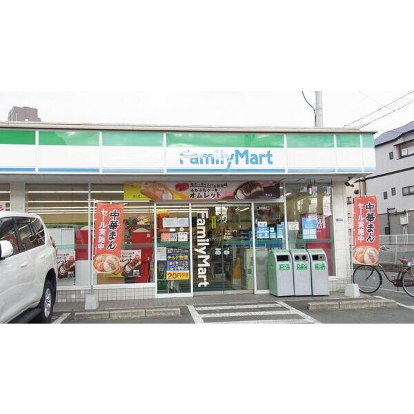 ファミーユⅡの周辺