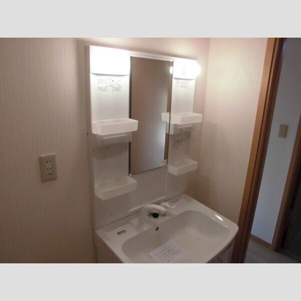 ルミエールヴィラの洗面所