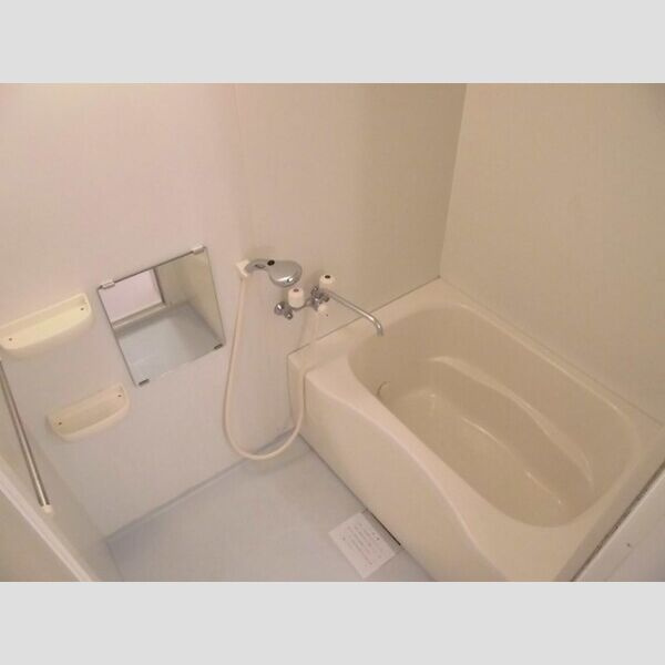 ルミエールヴィラの浴室