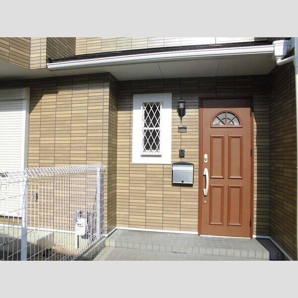 ルミエールヴィラのエントランス