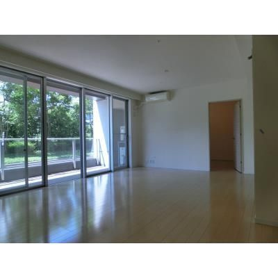 【居間・リビング】 | THE TOKYO TOWERS MID TOWER | リビング