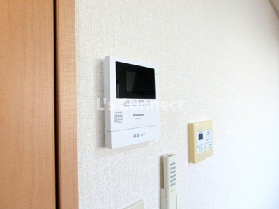 【セキュリティ】 | セジュール稲葉Ａ | 突然の来客時もＴＶモニターホンでしっかり確認。