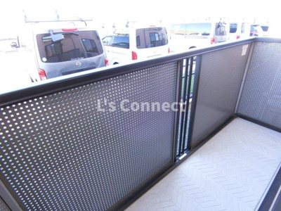 【バルコニー】 | セジュール稲葉Ａ | 晴れた日には洗濯物もたくさん干せます。