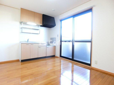 【居間・リビング】 | セジュール稲葉Ａ | ６帖のＤＫスペース。