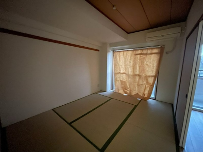 第五千代田マンションの和室