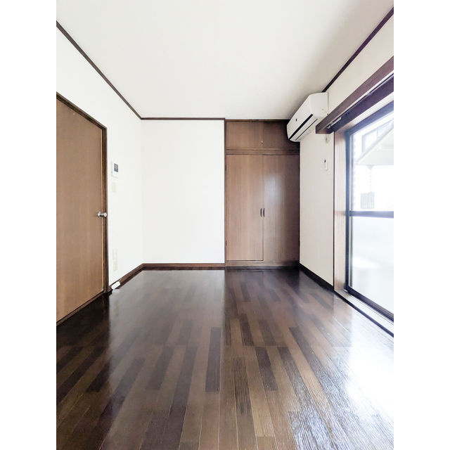 ストーンズ毛呂の内装