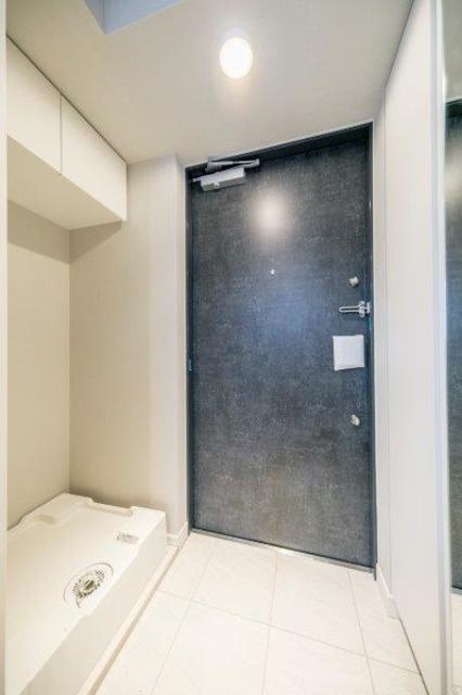 アーバネックス東京八丁堀の玄関|※写真は同タイプ住戸です。