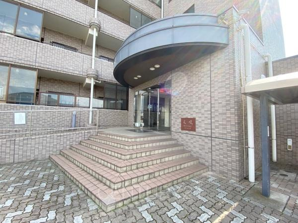 リフィーナ前橋のエントランス