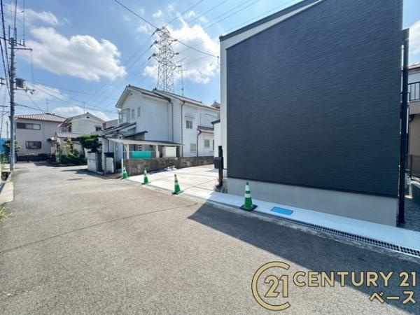 橿原市中曽司町 ／新築一戸建の前面道路含む現地写真