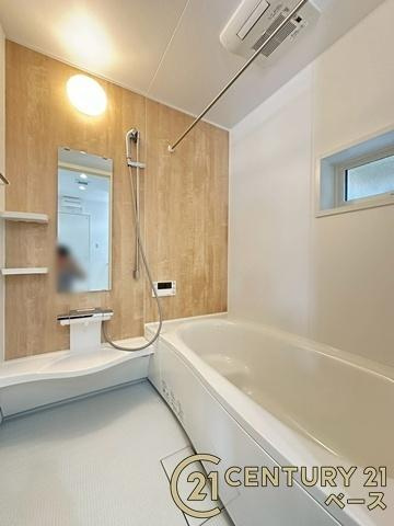橿原市中曽司町 ／新築一戸建の浴室|■現地撮影写真■浴室暖房乾燥機を完備！ゆったりした浴槽での入浴は疲れも癒してくれます！