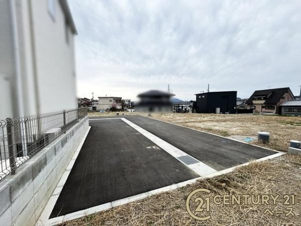 生駒郡斑鳩町龍田４丁目の売地の前面道路含む現地写真|■現地撮影写真■落ち着いた雰囲気の場所です！