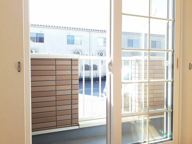 メルシ－ＡＩ・Ｅのバルコニー|開放的で明るい空間を演出してくれるバルコニーです