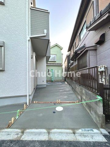 足立区神明2丁目新築分譲住宅の駐車場|カースペース